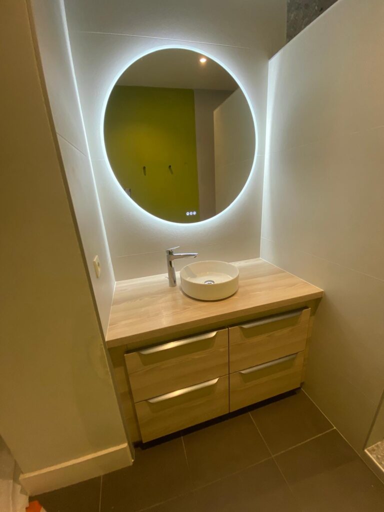 la-fabrique-agencement-salle-de-bain-meuble-et-miroir